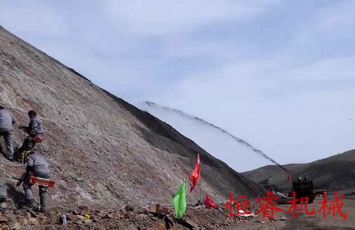 噴播機(jī)細(xì)說草坪施工中的建坪問題